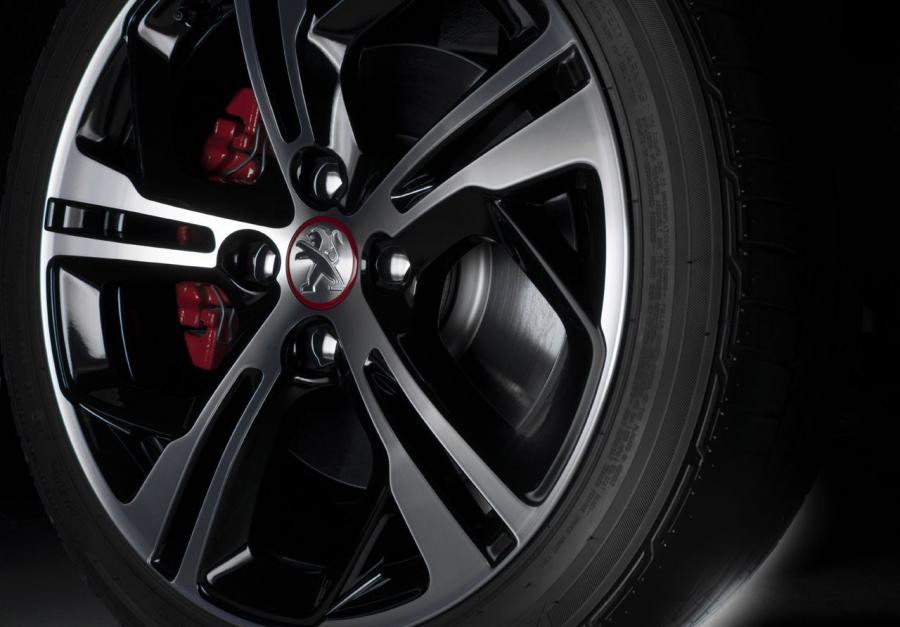  Peugeot 208 GTi 2012 года  (фото 31 из 32)